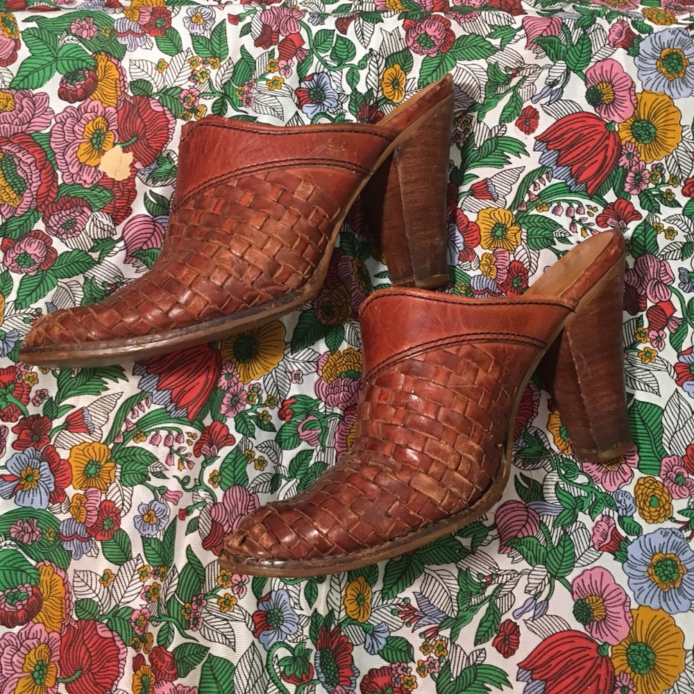 Vintage 1970s Woven Leather Mules